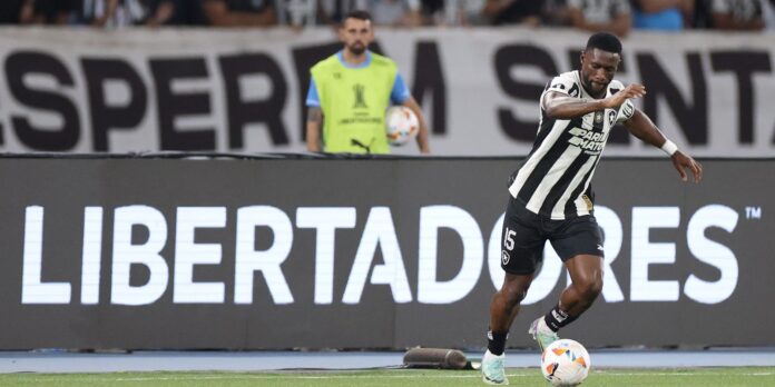 pelo-sonho-da-libertadores,-botafogo-recebe-o-penarol-no-nilton-santos