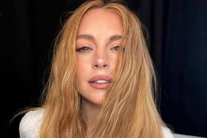 lindsay-lohan-impressiona-fas-ao-surgir-com-aparencia-mais-jovem